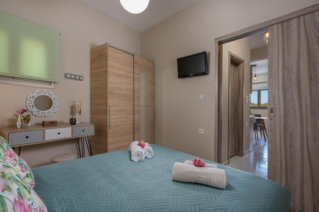 Floral Beach Apt With Lux Extras & Special Treats Kolimvárion Exterior foto